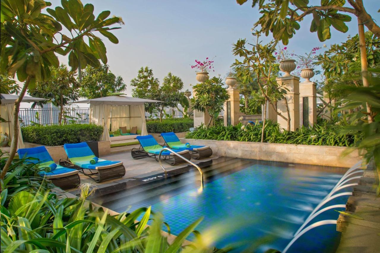 ไอทีซี รอยัล เบงกอล อะ ลักชัวรี คอลเลคชั่น โฮเต็ล โกลกาตา Hotel ภายนอก รูปภาพ The pool at the hotel