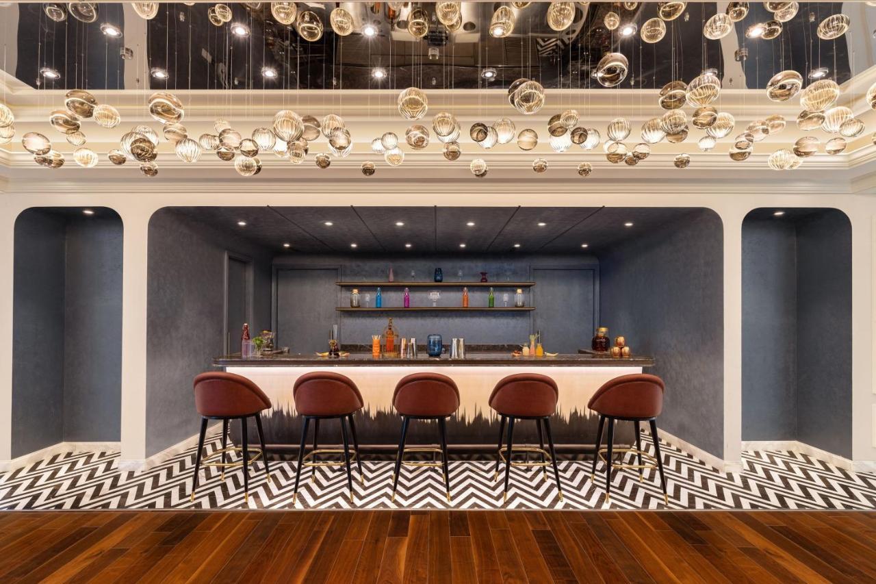 ไอทีซี รอยัล เบงกอล อะ ลักชัวรี คอลเลคชั่น โฮเต็ล โกลกาตา Hotel ภายนอก รูปภาพ The bar on board