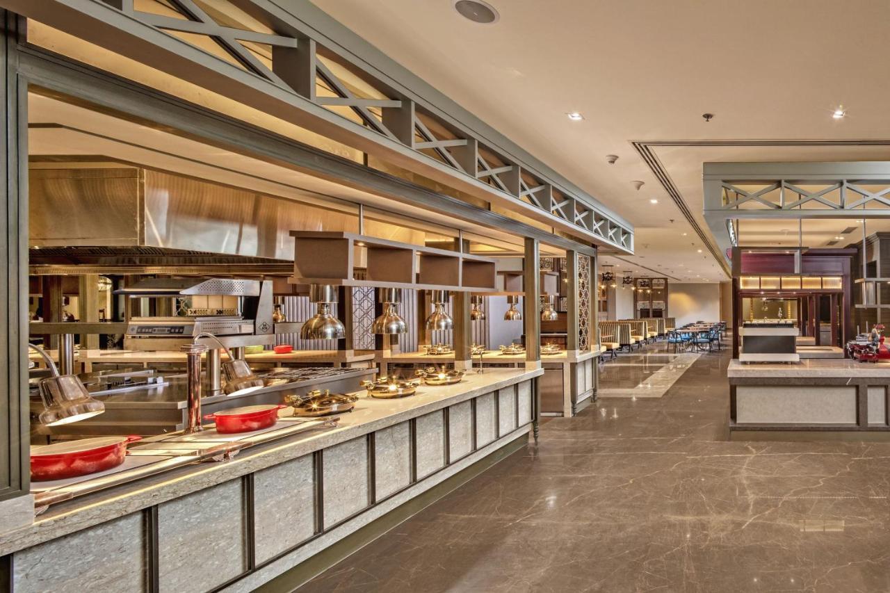 ไอทีซี รอยัล เบงกอล อะ ลักชัวรี คอลเลคชั่น โฮเต็ล โกลกาตา Hotel ภายนอก รูปภาพ The buffet at the hotel