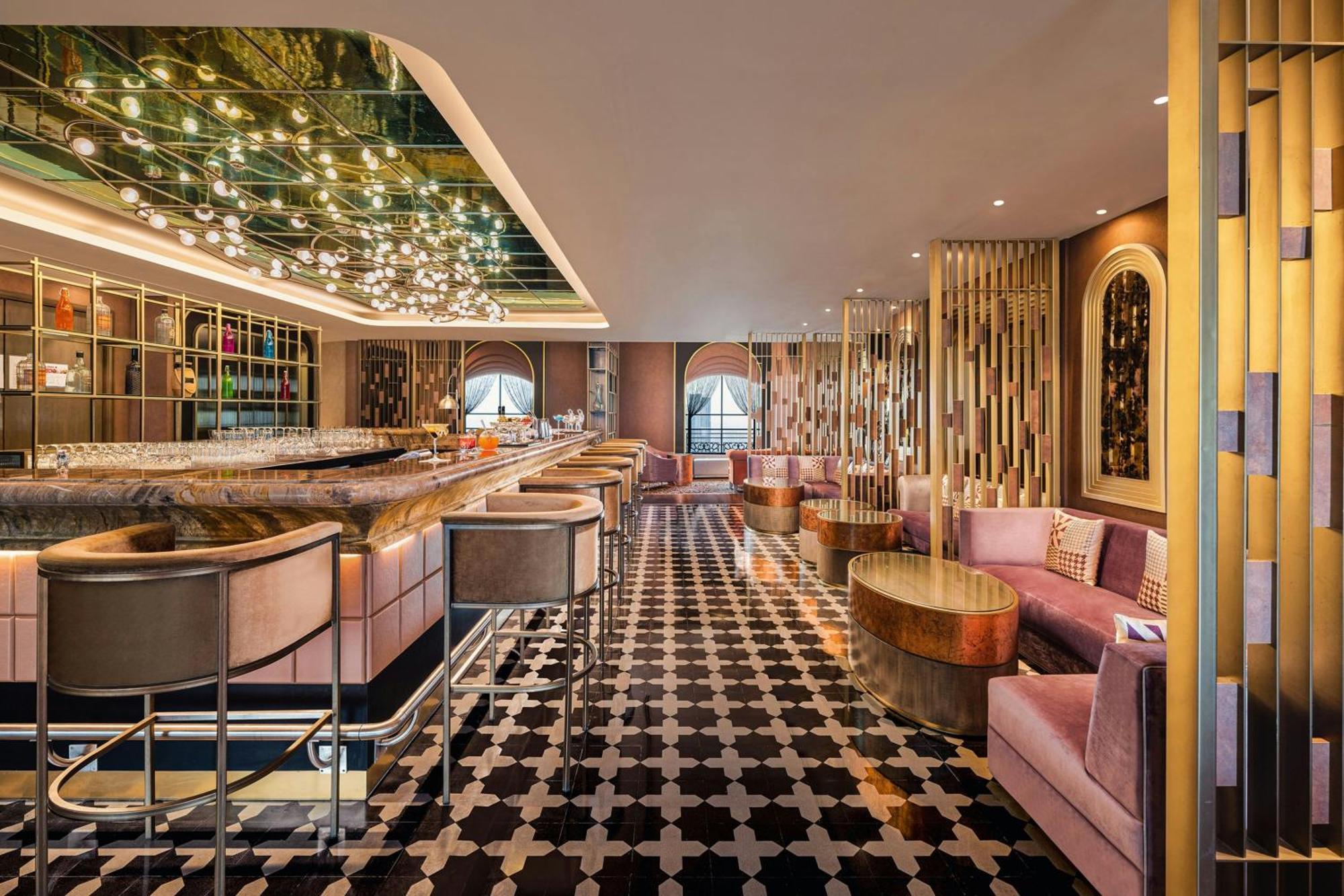 ไอทีซี รอยัล เบงกอล อะ ลักชัวรี คอลเลคชั่น โฮเต็ล โกลกาตา Hotel ภายนอก รูปภาพ The interior of the bar